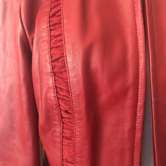 Red leather jacket - Picture 2 of 5